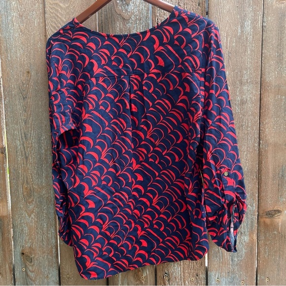 GAP Women’s Navy Red Pattern 3/4 Sleeve Flowy Lightweight Blouse Size Large - Picture 8 of 10